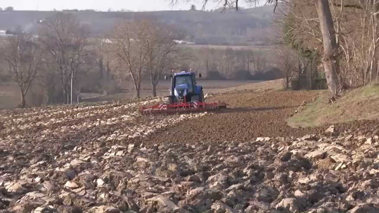 Machines agricoles au travail-  Clip Irstea Sima 2015