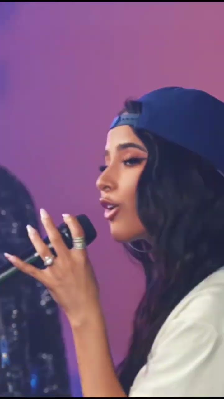 Aquí les compartimos el #DetrasDeEscena de #TeQuieroBesar de @FUERZAREGIDA y @beckyg ?