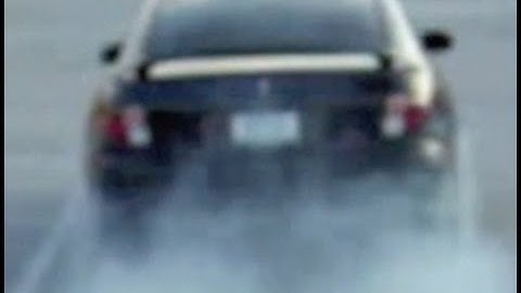 2005 Pontiac GTO 6.0 Rev and Burnout 1st & 2nd