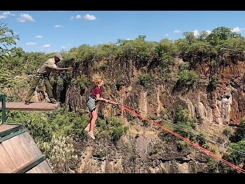 Video: Kako Ići Raftingom Bijele Vode Rijekom Zambezi Blizu Victoria Falls, Zambija