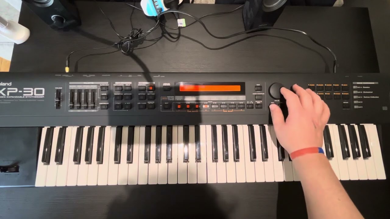 Roland XP-30 test