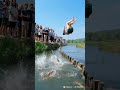 Water sports, please do not imitate professional movements, experts are rare among the people, boo