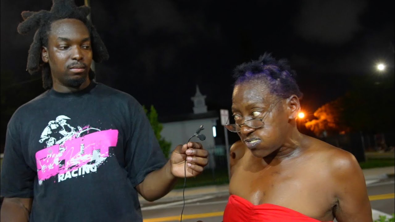 PAYING STRANGERS IN THE HOOD TO EAT WORLDS HOTTEST CHEESE BALLS & GUMMY BEARS ON LIVE!!