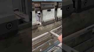 Durma AD-R 37220 5 Axis CNC Hydraulic Press Brake (2014)