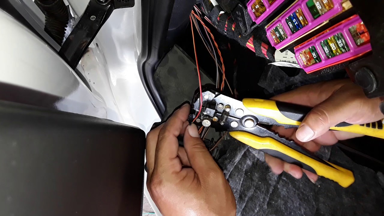 Installing a GPS Tracking device YouTube