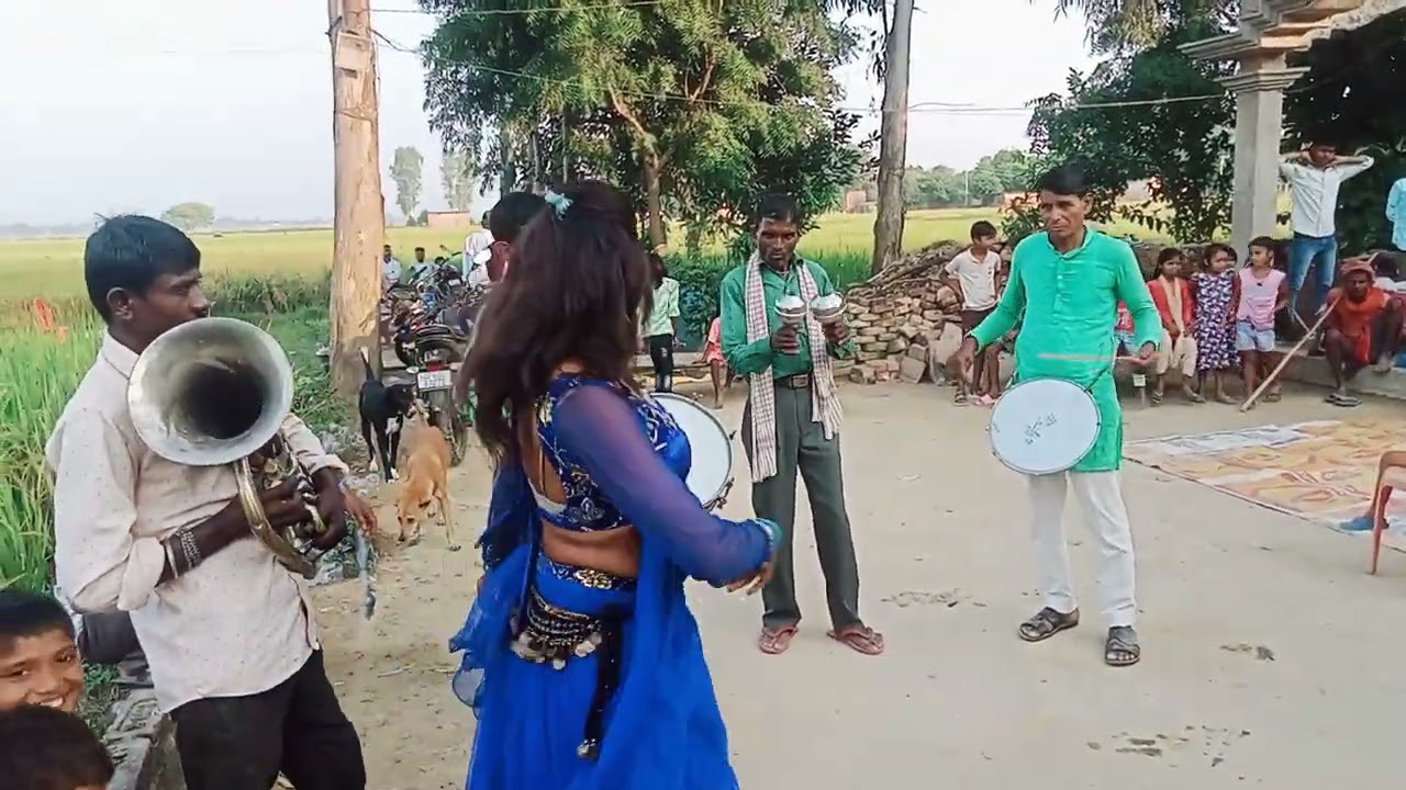 ललिता बैंड पार्टी ग्राम खिरिया जनपद  जिला मऊ नंबर 7860066812   संपर्क करें