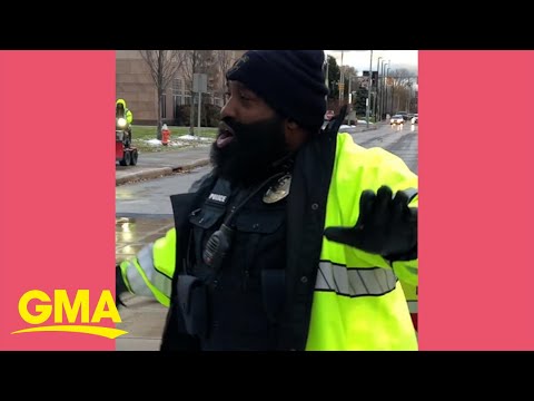 Police officer’s greeting to cleveland hospital staff and visitors will make your day