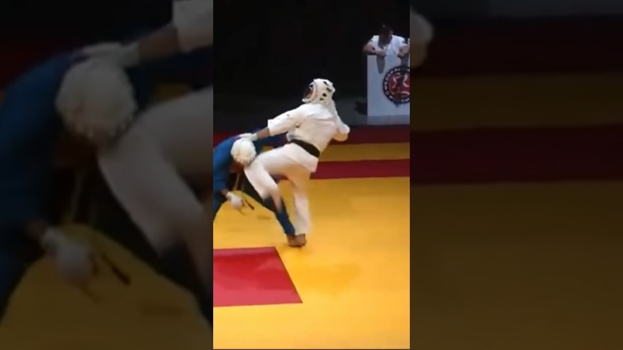 Комментатор дело говорит 