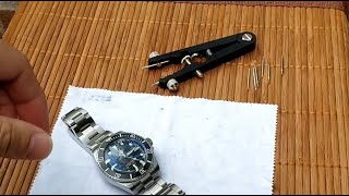 Watch collecting tip: spring bar pliers and curved spring bars for my Tisell Submersible