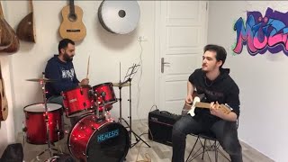 Elektro Gitar Ve Bateri nin solosu