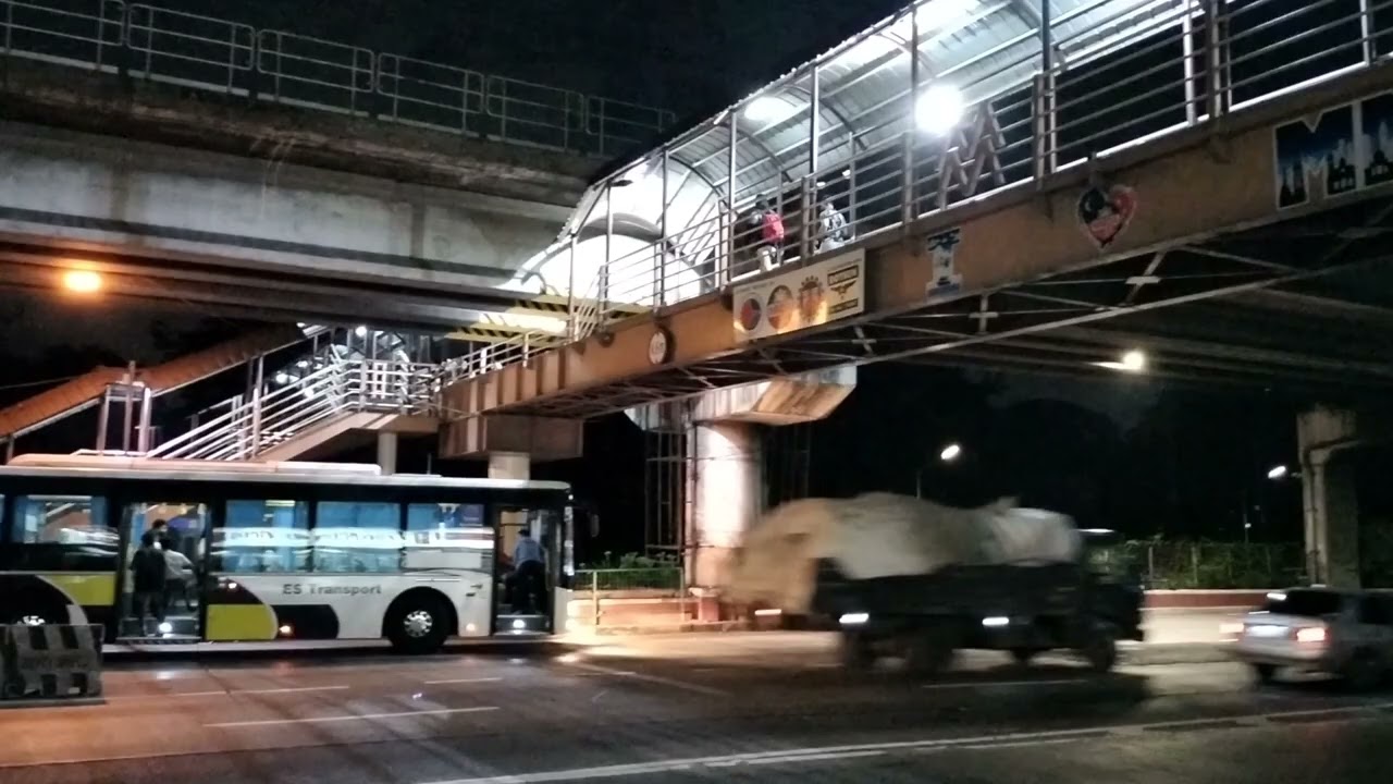 3am EDSA NEPA Q-MART CAROUSEL BUS STOP