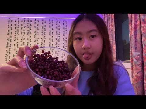 ASMR EATING POMEGRANATE // SATISFYING CRUNCH ❤️