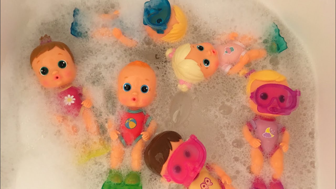 Bloopies babies! Swimming in the bath 