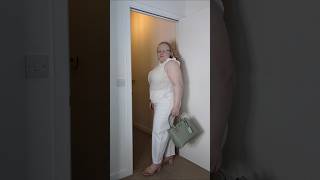 Summer White Jeans Work Outfit Idea #elegantstyle #ootd #workoutfitideas #summerfashion