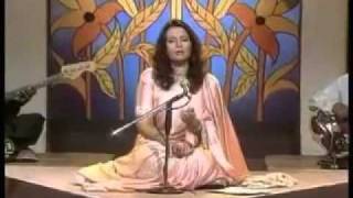 Shaista Alam Sings Parveen Shakir's Gulab Hath Me Ho