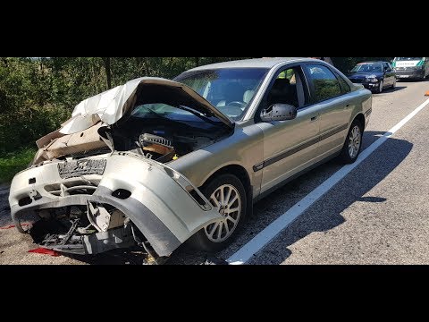 volvo-crash.-volvo-s80-vs-truck.-volvo-for-life