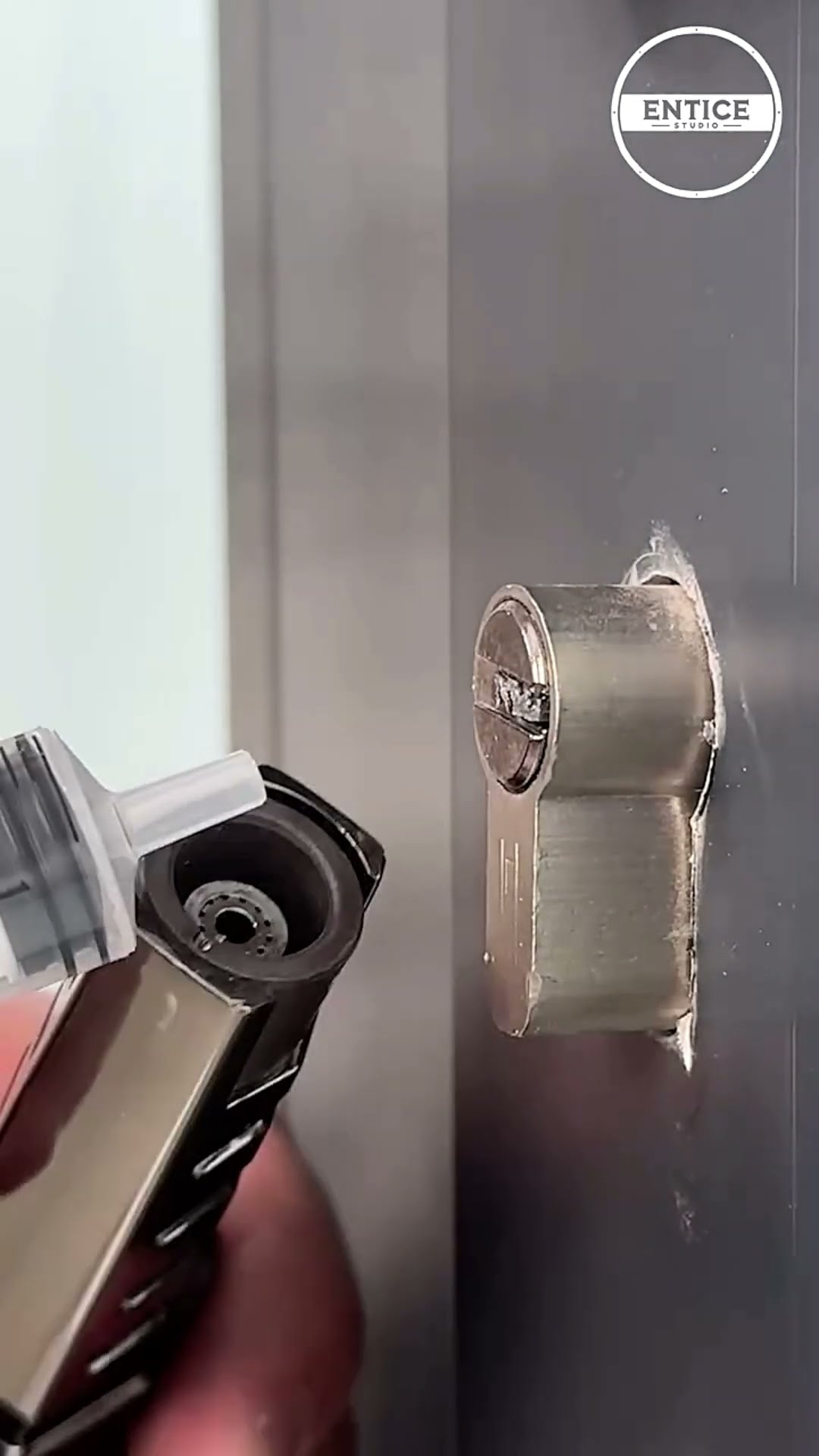 Open the lock without a key #shortvideo