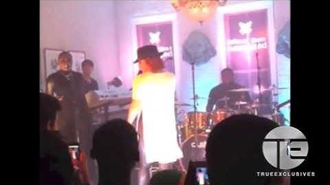 Jojo Performs 2013 Updated Version of "Leave (Get Out)"