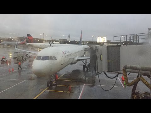 Delta Airlines (Skyteam) DL2652 ATL-LGA Connection, Safety Video, Engine Start and Takeoff