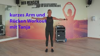 kurzes Workout für Arme und Rücken Tanja