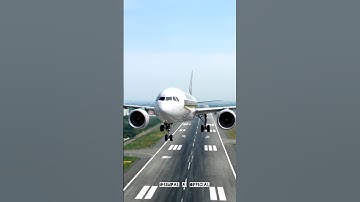"Terrifying Takeoff: What Happened Next Will Shock You | Real Aircraft Emergency" #youtubeshorts