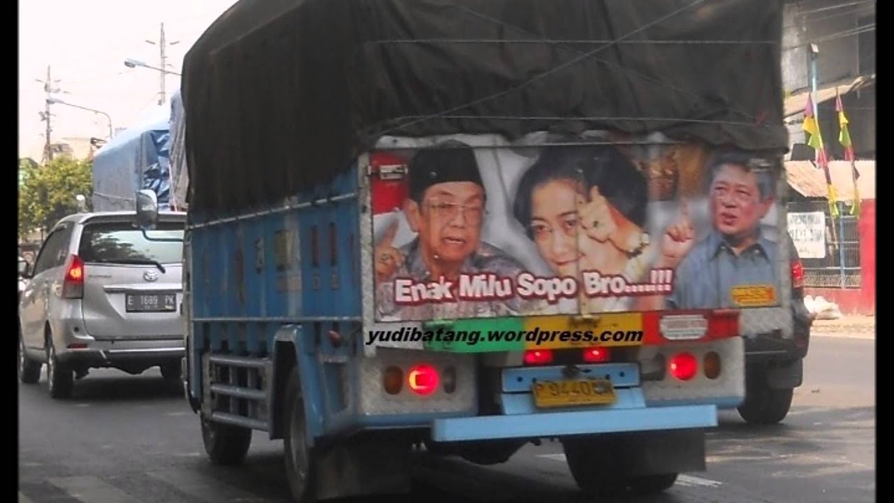 Gambar Dan Kata Kata Lucu Di Truk Stok Gambar Lucu