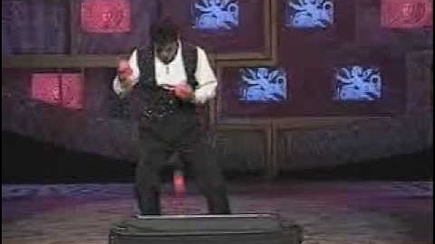 Ball Juggling Piano Player