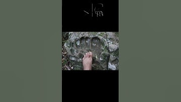 Thumbnail of Giant footprints #shorts