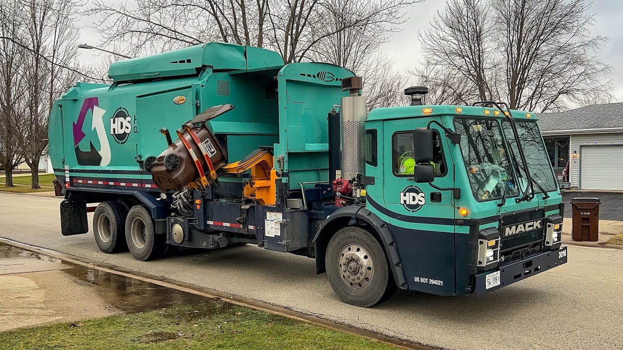 Homewood Mack LR Labrie Expert Helping Hand Side Loader Garbage Truck