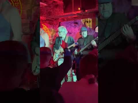Live Guitar Solo with Zkye Blue at Memphis Slims in Adelaide