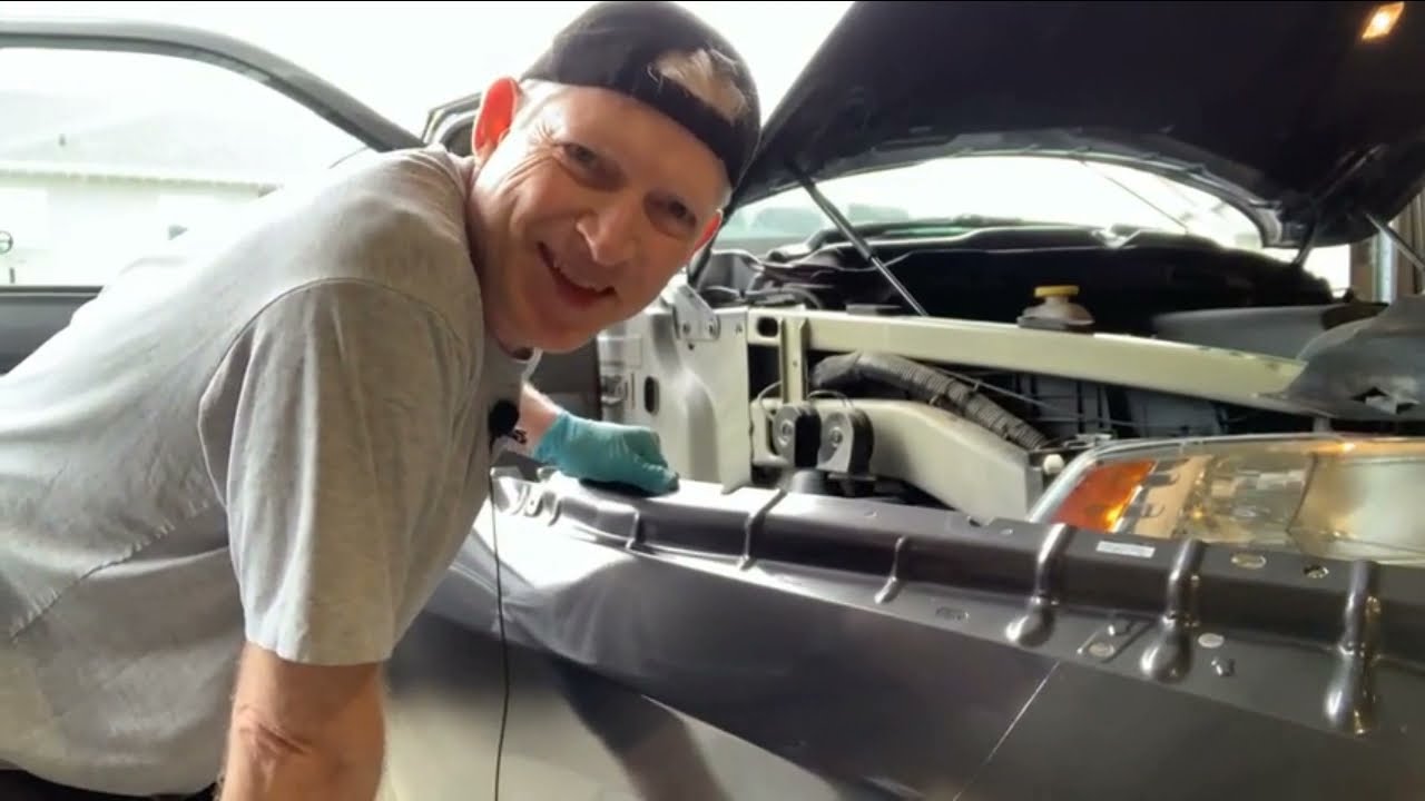 How to Remove and Install 2017 Ram Front Fender