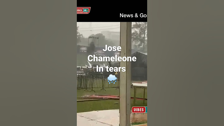 Breaking News:Jose Chameleone's concert the stage has fallen down due to heavy Rains in uganda