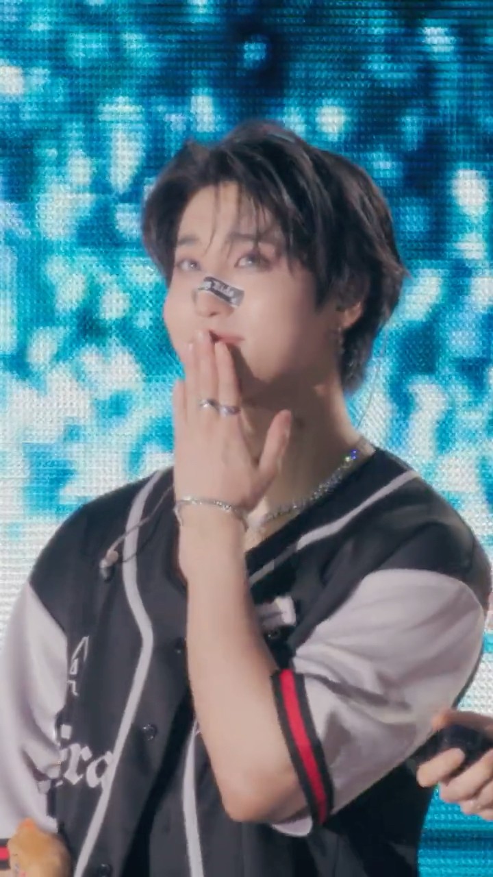 Stray Kids LIVE Blu-ray『Stray Kids World Tour ＜dominATE JAPAN