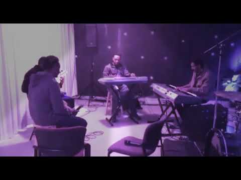 አዳነኝ በፀጋው Adanegn Betseg Daniel Amdemichael Cover