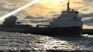 Strong Winds Against a Very Rare Vessel- Frontenac Returns After 4 Years (Fixed)