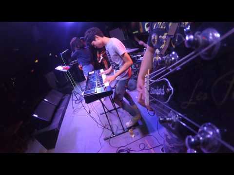 จะรักหรือจะร้าย (Ost.ละครกุหลาบเหนือเมฆ) - KLEAR【OFFICIAL MV】 Cover by Snackband