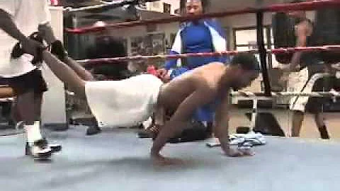 Lamont Peterson completely dominated Floyd Mayweat...
