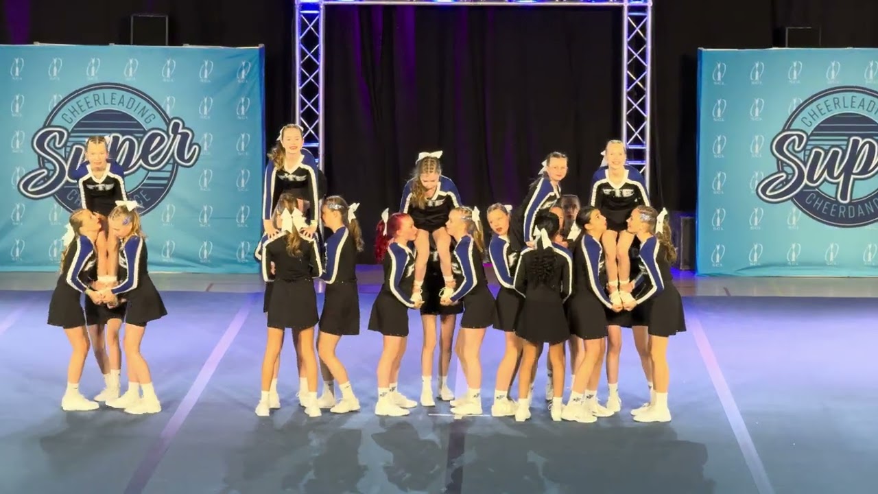 Funky Cheer Team Espoo - Sifakas | Cheer Youth Level 1 | Super 1 2025