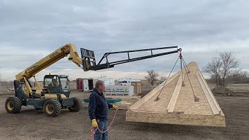 Building Process: Installing SIPS - Roofing system