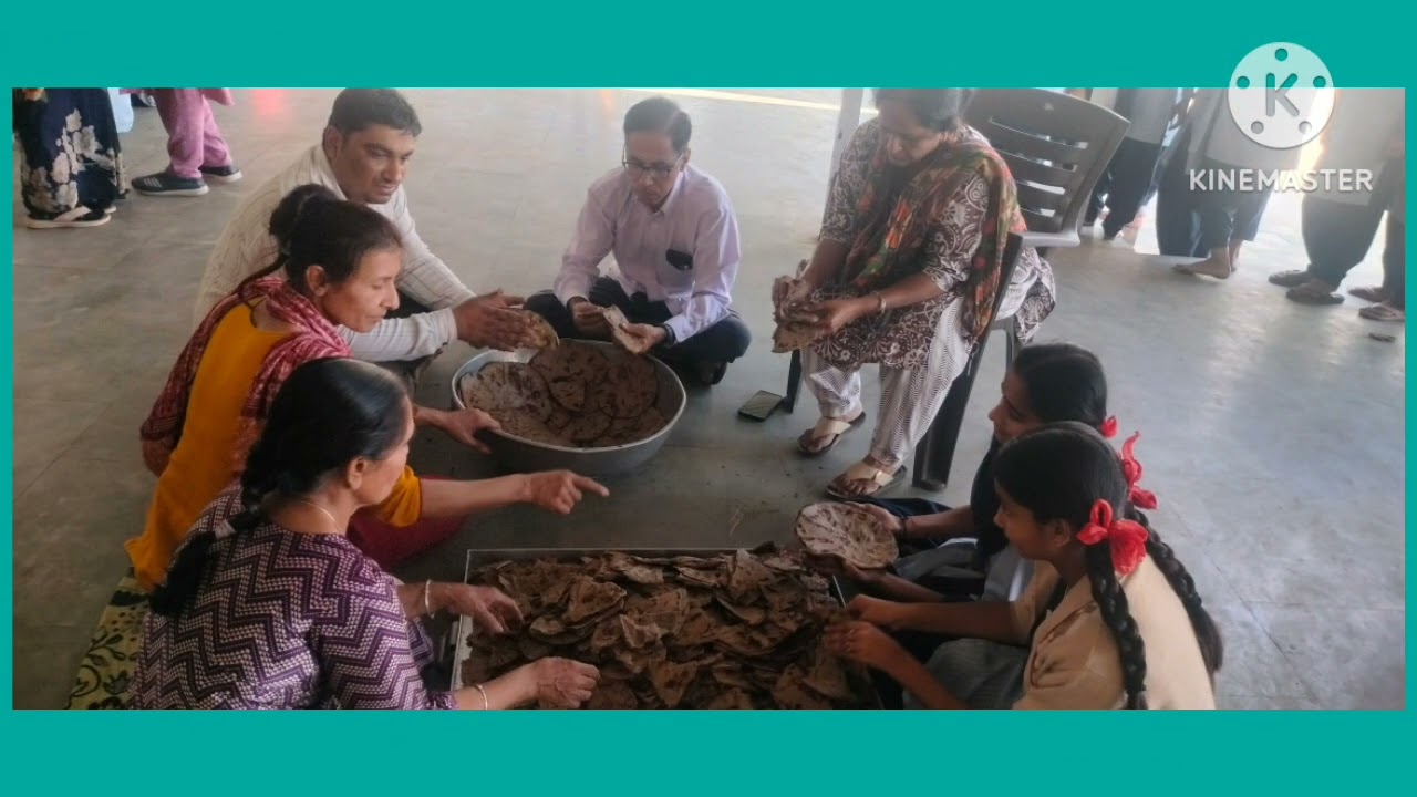 વાનગી સ્પર્ધા બાજરીના રોટલા લીલી સબ્જી ખંડોસણ પ્રાથમિક શાળા 
