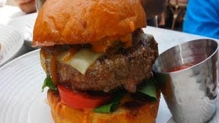 Gordon Ramsay's BurGR vs  Gordon Ramsay's The Fat Cow - Burger Wars #16