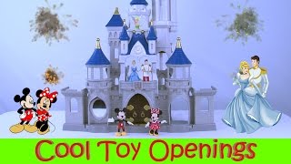 The brand new Walt Disney World Castle Play set Features our favorite Disney characters including Snow White, Prince Charming, 