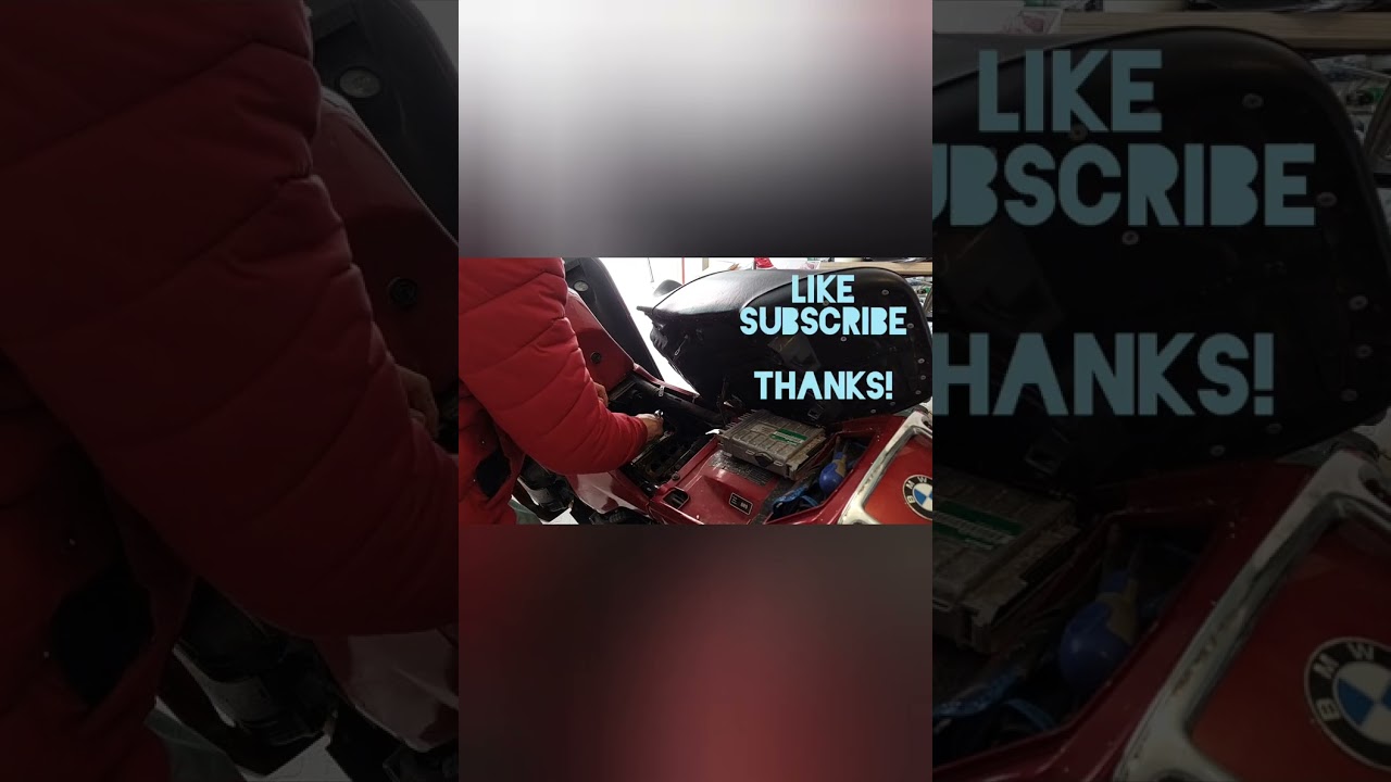 How to remove battery on BMW K1100LT