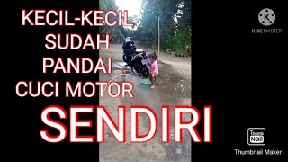 Download Lagu Anak kecil ini sudah pandai mencuci motor sendiri dengan mesin MP3