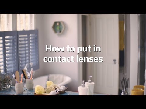 How to put in your contact lenses | Specsavers UK & ROI