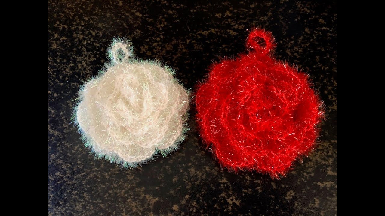 Amigurumi ourson roi rose crocheté en fil creative bubble et coton