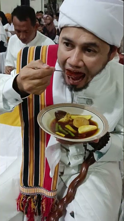 ustadz guntur bumi makan