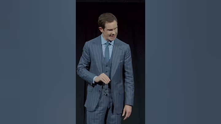 "There are no ICE agents in, are there?" #hecklers #standupcomedy #crowdwork #heckles #jimmycarr