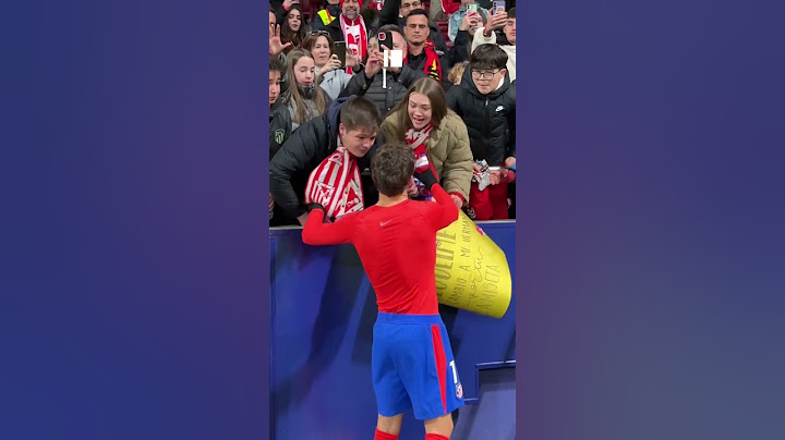 Roro Riquelme le regaló su camiseta a una seguidora del Atlético Madrid tras la victoria a Mallorca