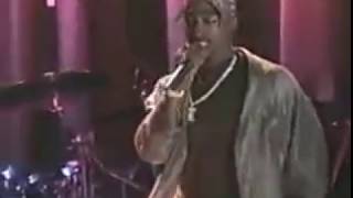 Tupac Shakur 2pac performs "Dear mama" (Live)